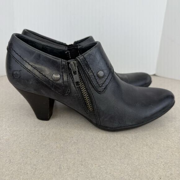 BORN Tanya Leather Fold-over Side Zip Heeled Ankle Booties Women's Size 7 Boho - Picture 8 of 10